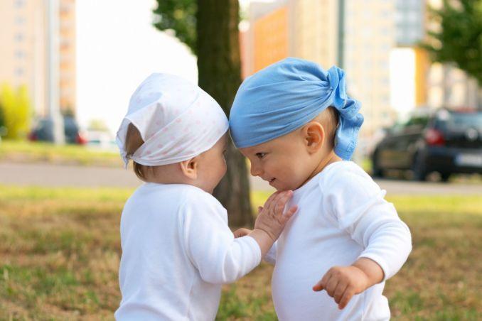 Jau 3 metų vaikams patinka turėti draugų, ir jie aiškiai pasirenka, kurie vaikai jiems patinka labiau už kitus.